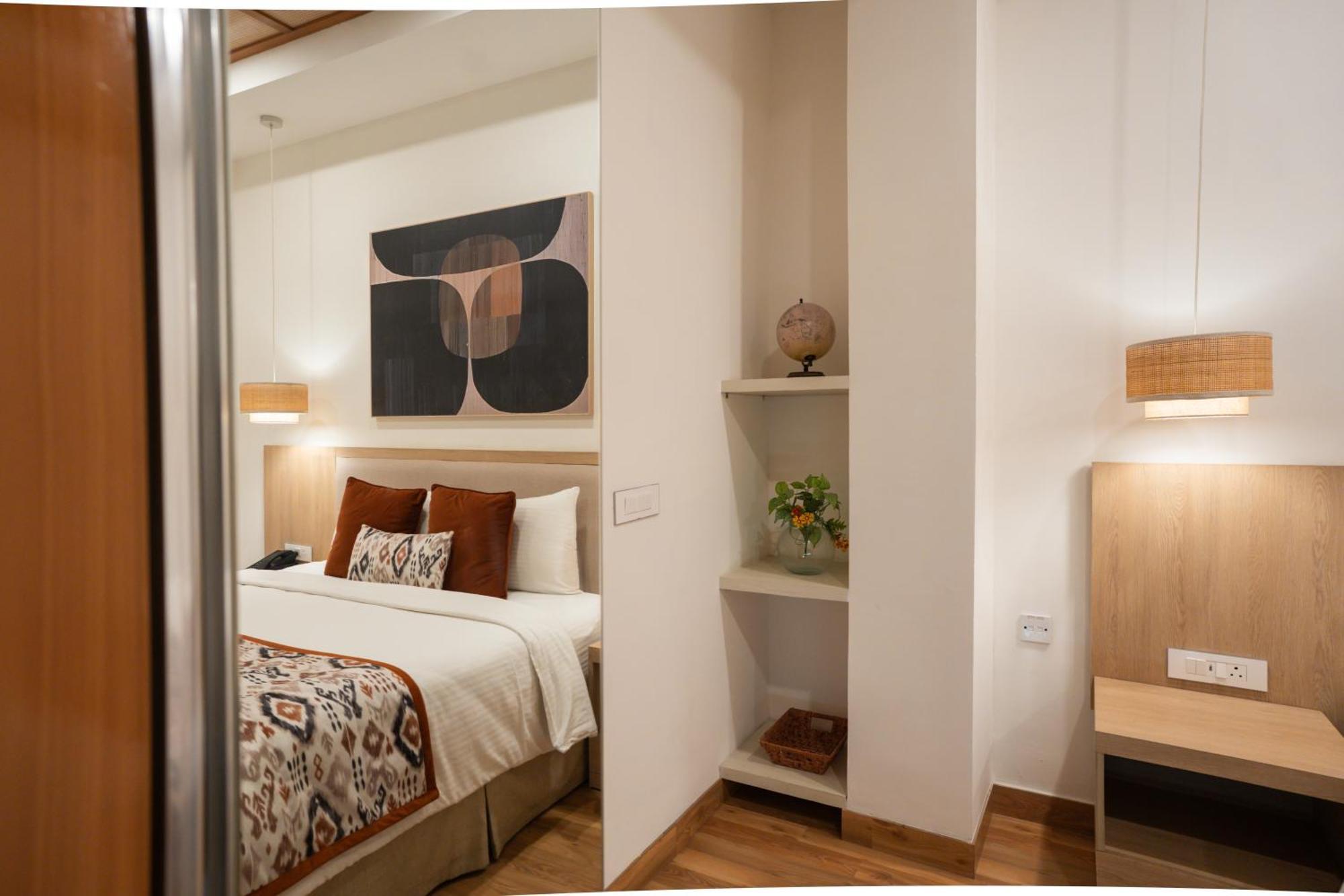Ar Suites Klj Square Gurgáon Kültér fotó